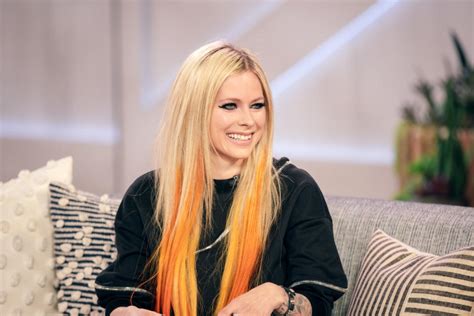 avril lavigne versace